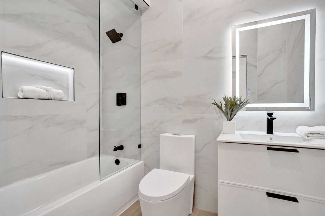 待售: $890,000 (4 贝兹, 2 浴室, 1998 平方英尺)