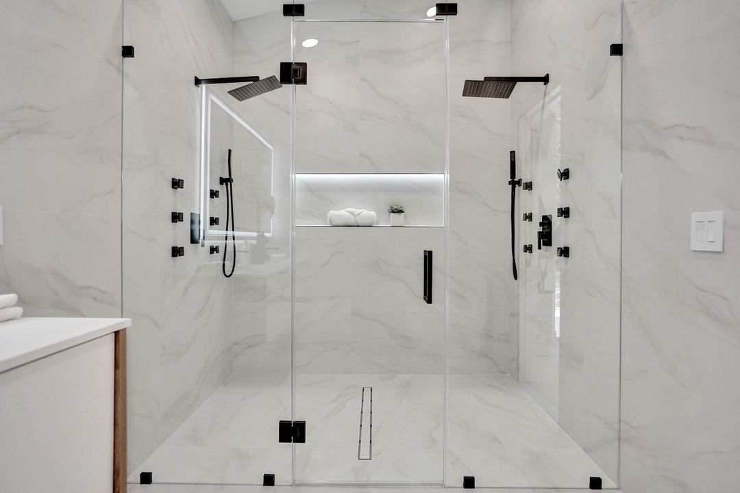 待售: $890,000 (4 贝兹, 2 浴室, 1998 平方英尺)