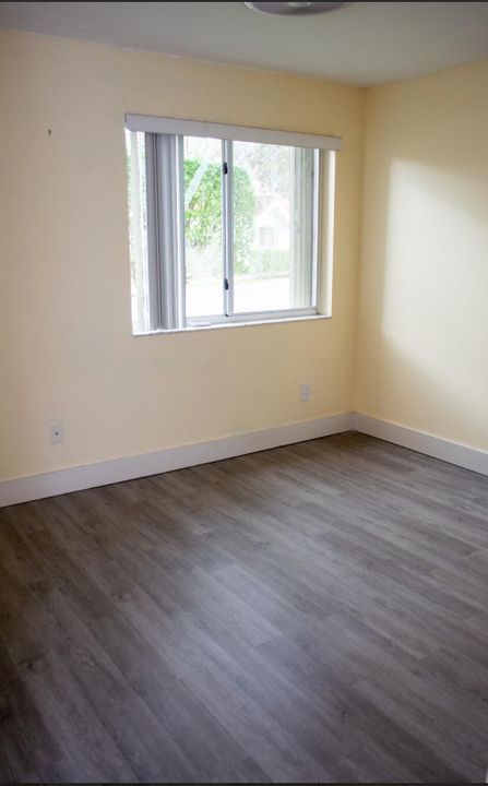 出租: $3,350 (3 贝兹, 2 浴室, 1504 平方英尺)