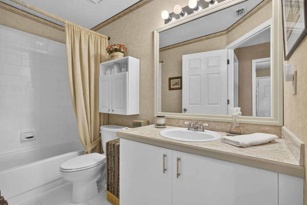 En Venta: $649,000 (3 camas, 2 baños, 1863 Pies cuadrados)