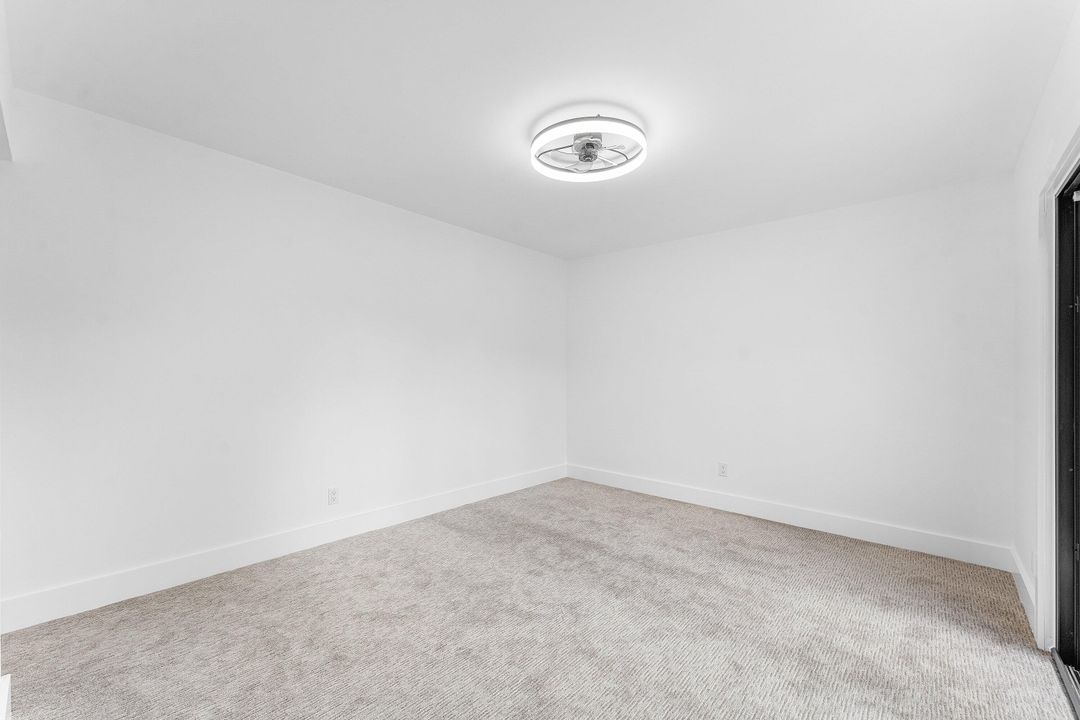 For Sale: $399,000 (2 beds, 2 baths, 1230 Square Feet)