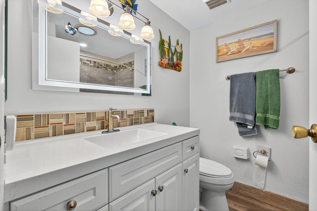 For Sale: $499,000 (2 beds, 2 baths, 1220 Square Feet)