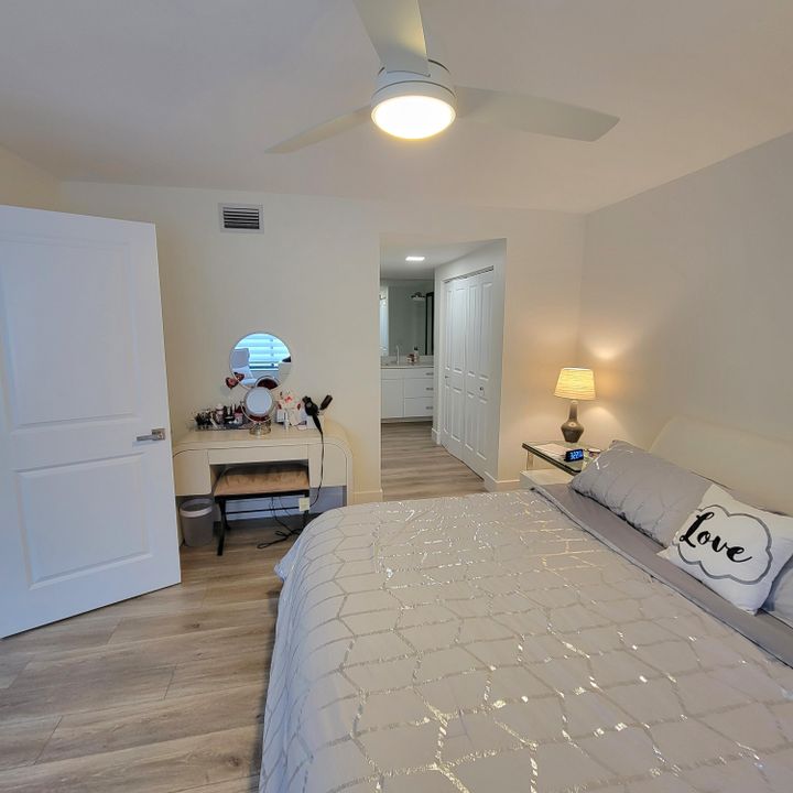 待售: $320,000 (2 贝兹, 2 浴室, 1380 平方英尺)