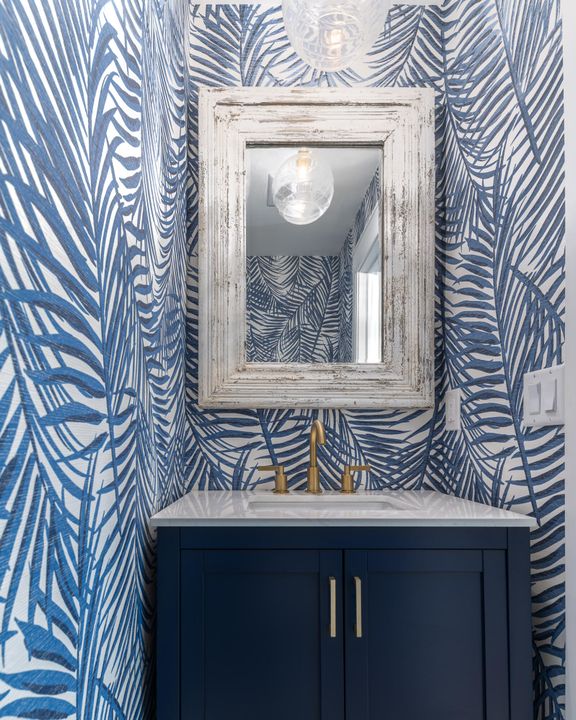 For Sale: $995,000 (4 beds, 3 baths, 2725 Square Feet)