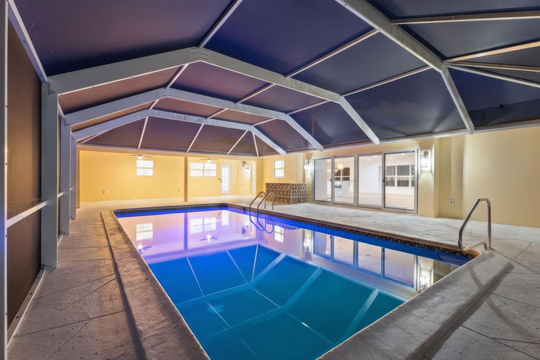 For Sale: $995,000 (4 beds, 3 baths, 2725 Square Feet)