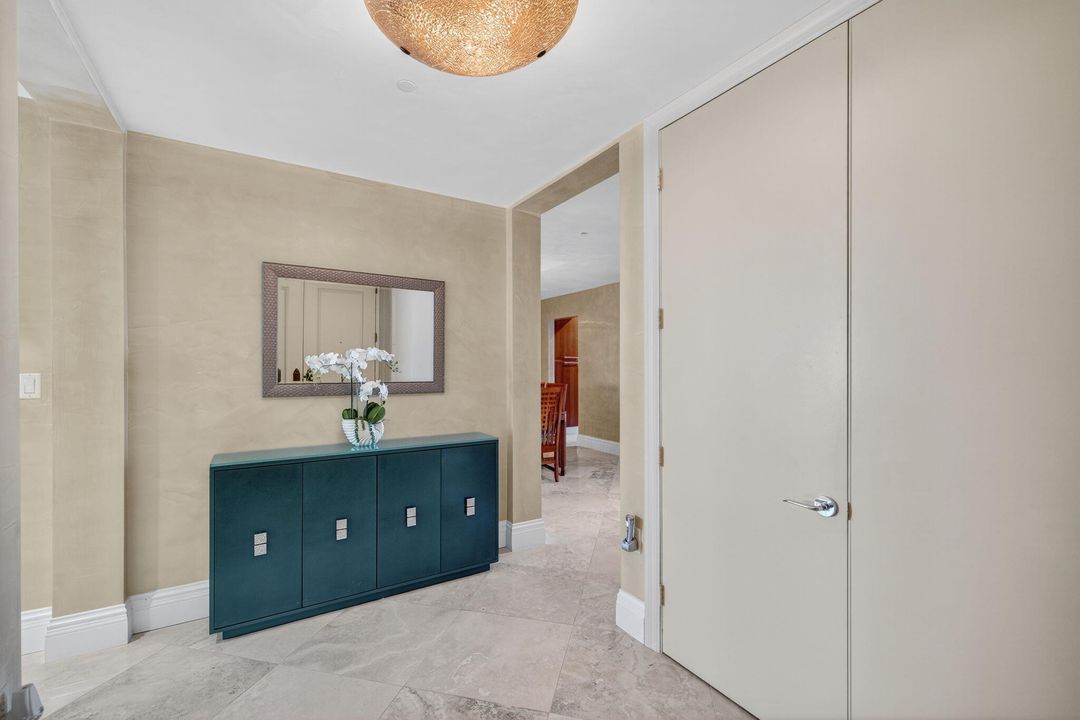 待售: $2,650,000 (3 贝兹, 4 浴室, 2572 平方英尺)