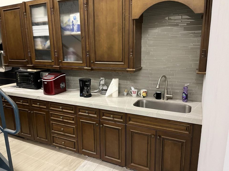 For Sale: $3,100 (0 beds, 0 baths, 1700 Square Feet)