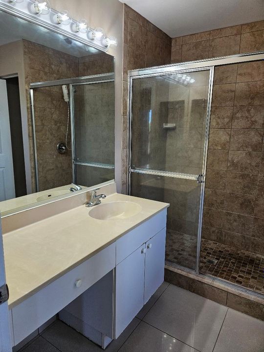 Active With Contract: $475,000 (4 beds, 2 baths, 1840 Square Feet)