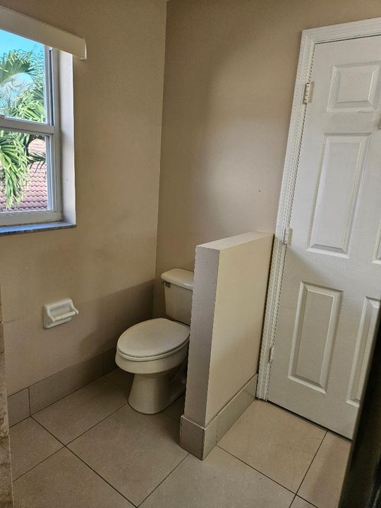 Active With Contract: $475,000 (4 beds, 2 baths, 1840 Square Feet)