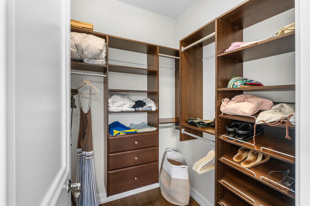 Activo con contrato: $1,719,000 (5 camas, 5 baños, 3932 Pies cuadrados)