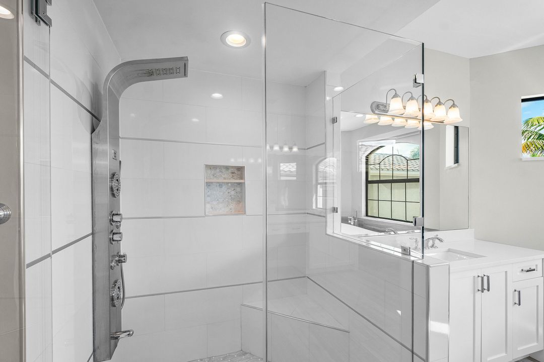 Activo con contrato: $1,719,000 (5 camas, 5 baños, 3932 Pies cuadrados)