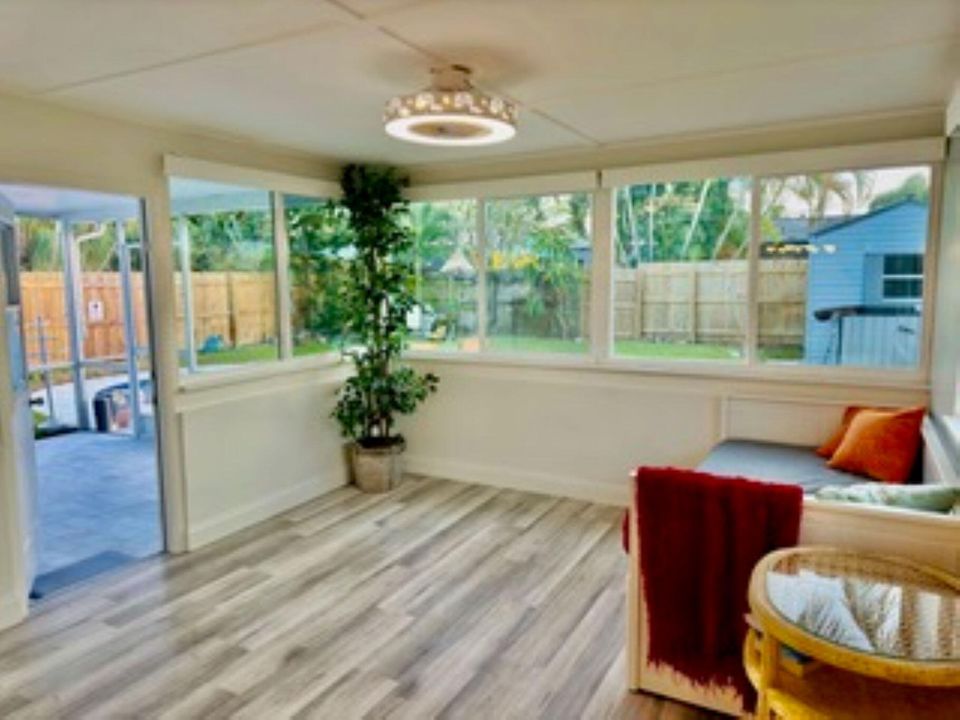 待售: $545,000 (3 贝兹, 2 浴室, 1267 平方英尺)