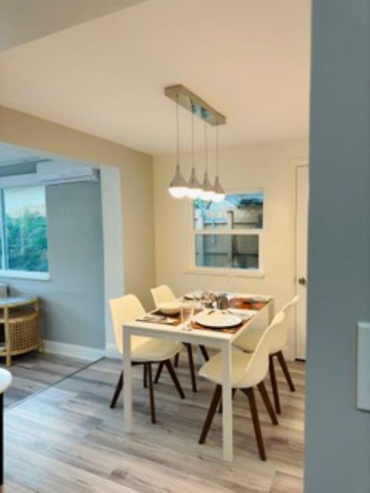 待售: $545,000 (3 贝兹, 2 浴室, 1267 平方英尺)