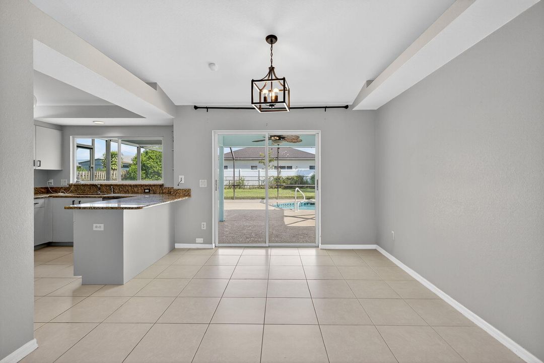 待售: $415,000 (3 贝兹, 2 浴室, 1304 平方英尺)