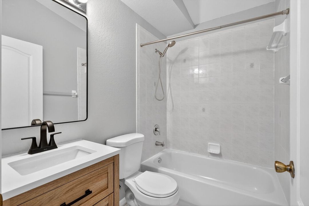 待售: $415,000 (3 贝兹, 2 浴室, 1304 平方英尺)