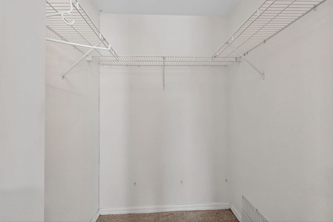 待售: $415,000 (3 贝兹, 2 浴室, 1304 平方英尺)