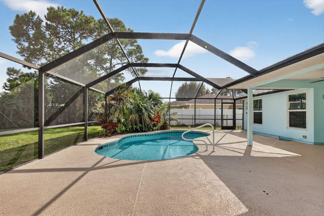 待售: $415,000 (3 贝兹, 2 浴室, 1304 平方英尺)