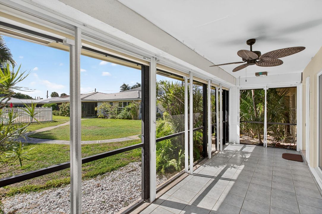 合同活跃: $3,000 (2 贝兹, 2 浴室, 1100 平方英尺)