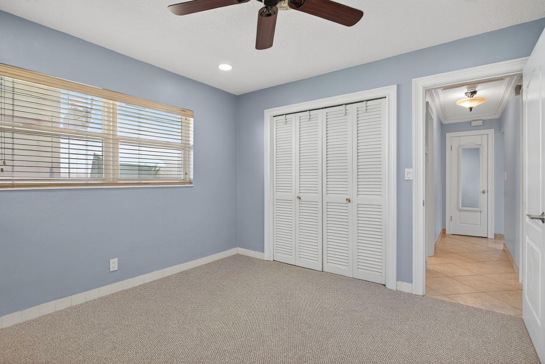 合同活跃: $3,000 (2 贝兹, 2 浴室, 1100 平方英尺)