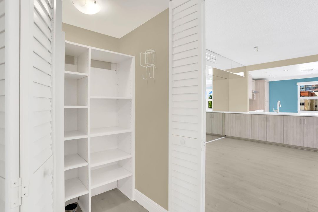 For Sale: $449,000 (2 beds, 2 baths, 1265 Square Feet)