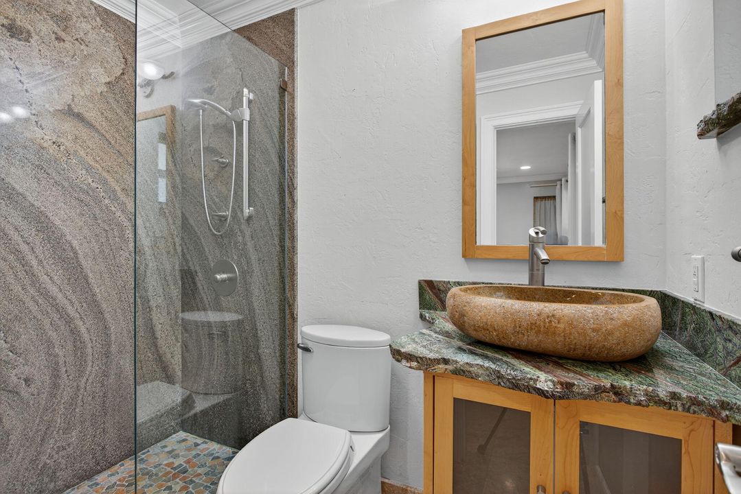 合同活跃: $3,000 (2 贝兹, 2 浴室, 1100 平方英尺)