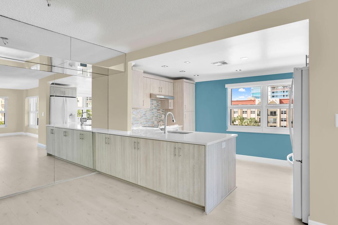 For Sale: $449,000 (2 beds, 2 baths, 1265 Square Feet)