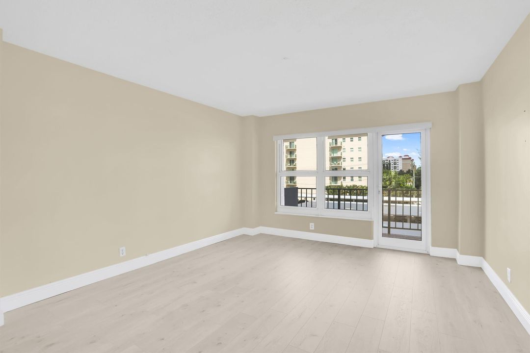 For Sale: $449,000 (2 beds, 2 baths, 1265 Square Feet)