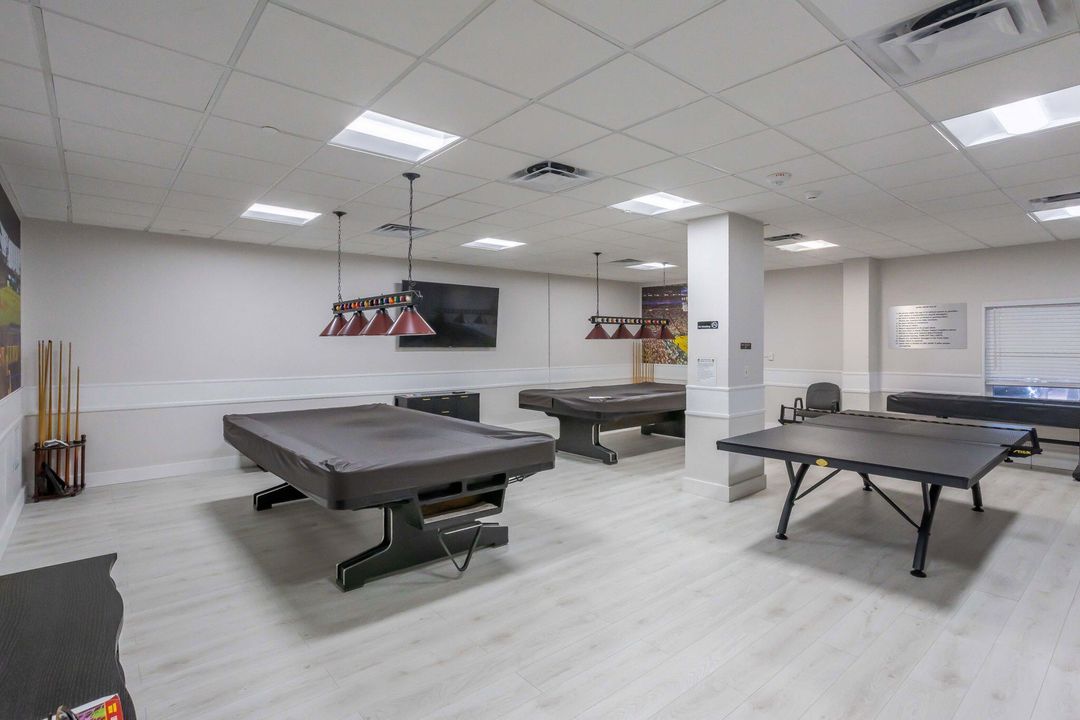 For Sale: $449,000 (2 beds, 2 baths, 1265 Square Feet)