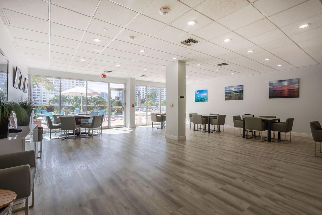 For Sale: $449,000 (2 beds, 2 baths, 1265 Square Feet)