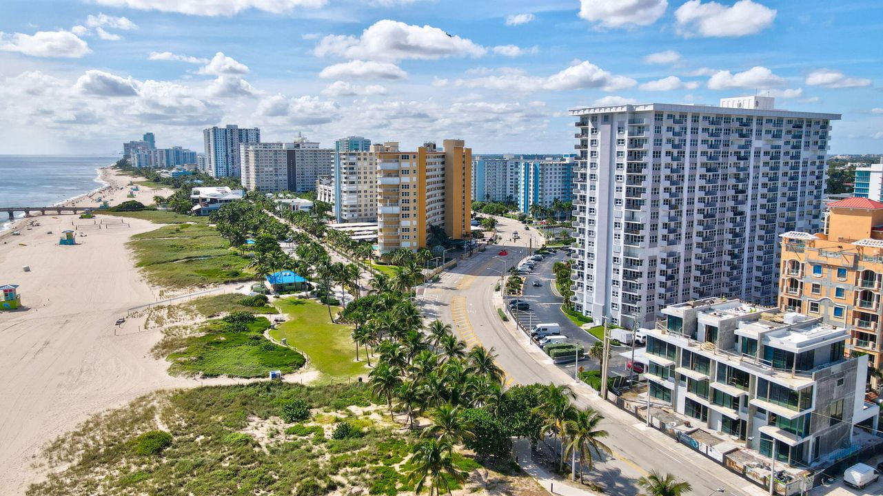 For Sale: $449,000 (2 beds, 2 baths, 1265 Square Feet)