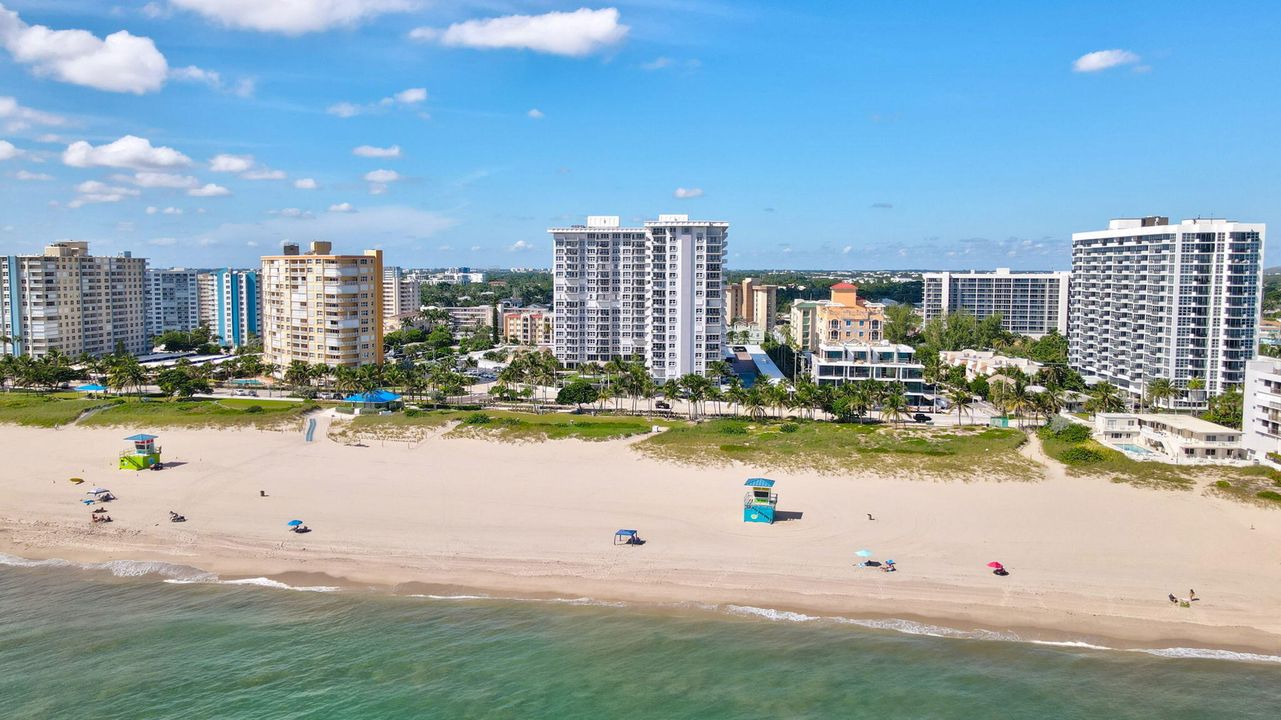 For Sale: $449,000 (2 beds, 2 baths, 1265 Square Feet)