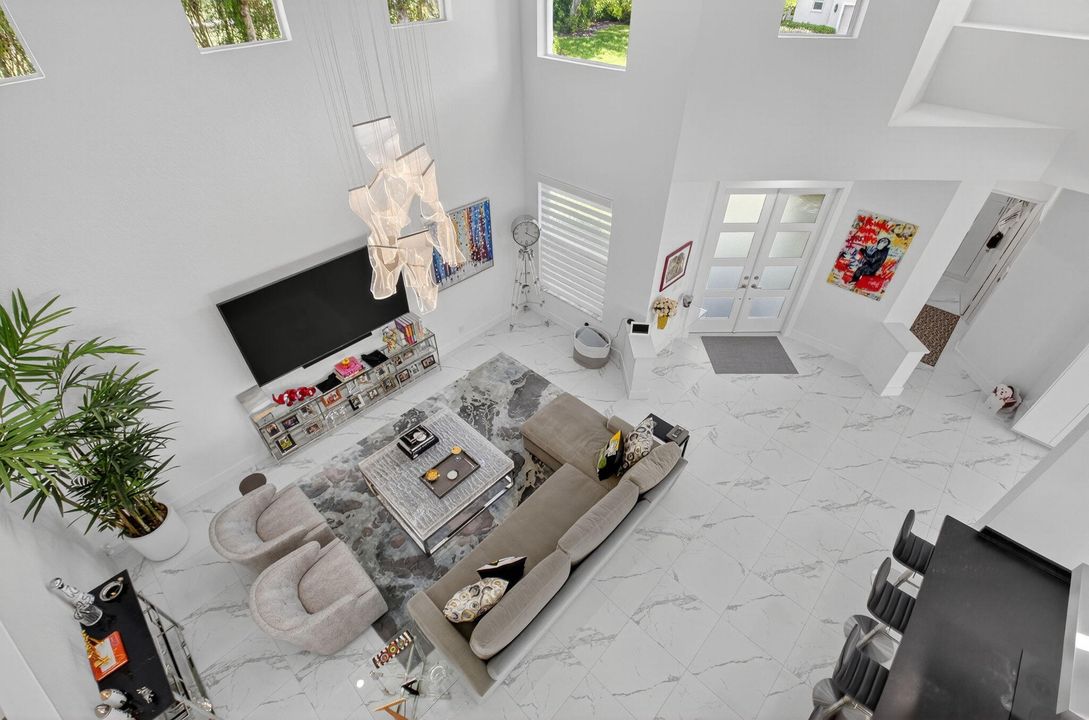 Под контрактом: $1,195,000 (4 спален, 3 ванн, 3081 Квадратных фут)