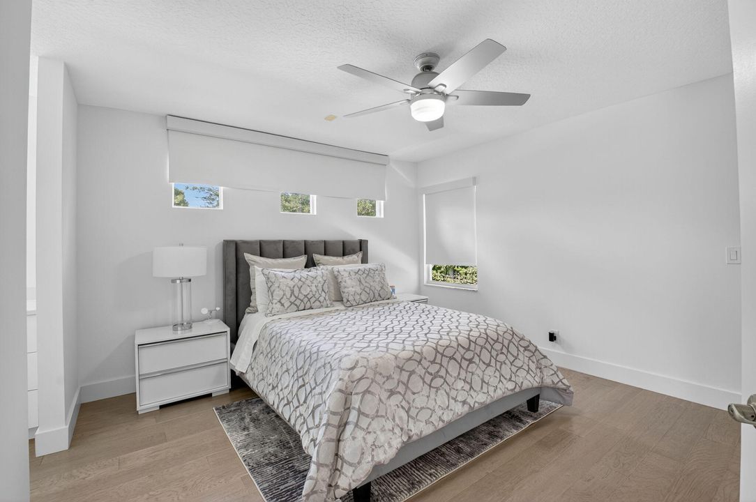 Под контрактом: $1,195,000 (4 спален, 3 ванн, 3081 Квадратных фут)