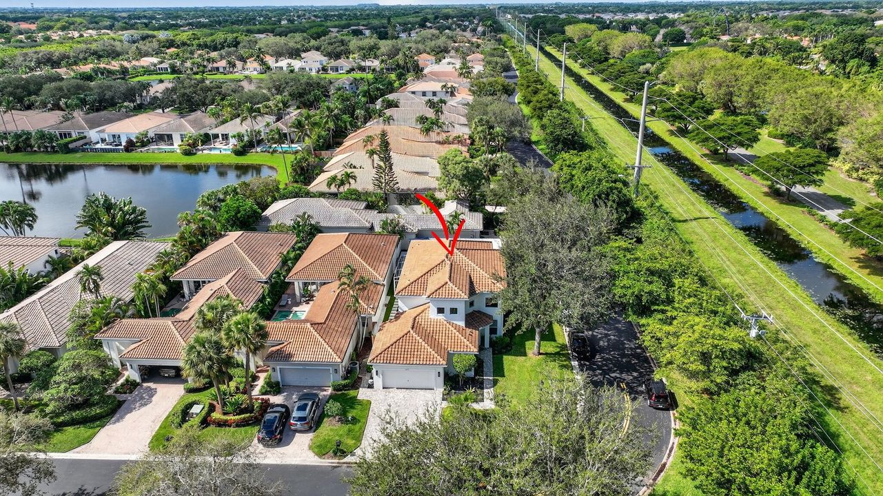 Под контрактом: $1,195,000 (4 спален, 3 ванн, 3081 Квадратных фут)