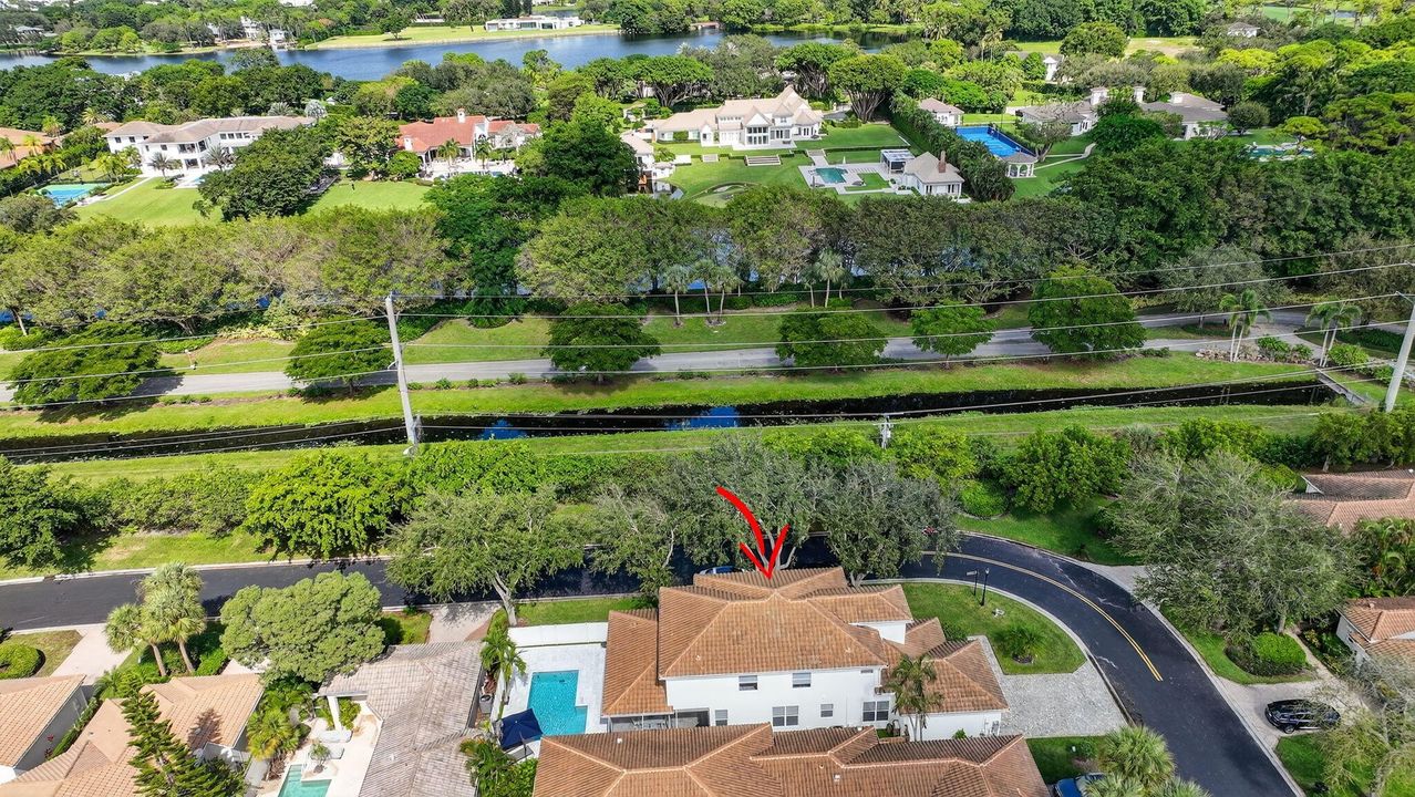 Под контрактом: $1,195,000 (4 спален, 3 ванн, 3081 Квадратных фут)