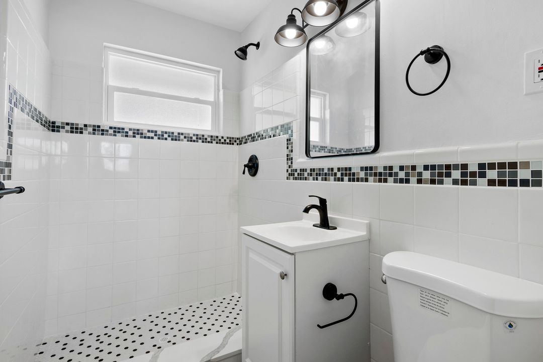 出租: $1,500 (0 贝兹, 1 浴室, 400 平方英尺)