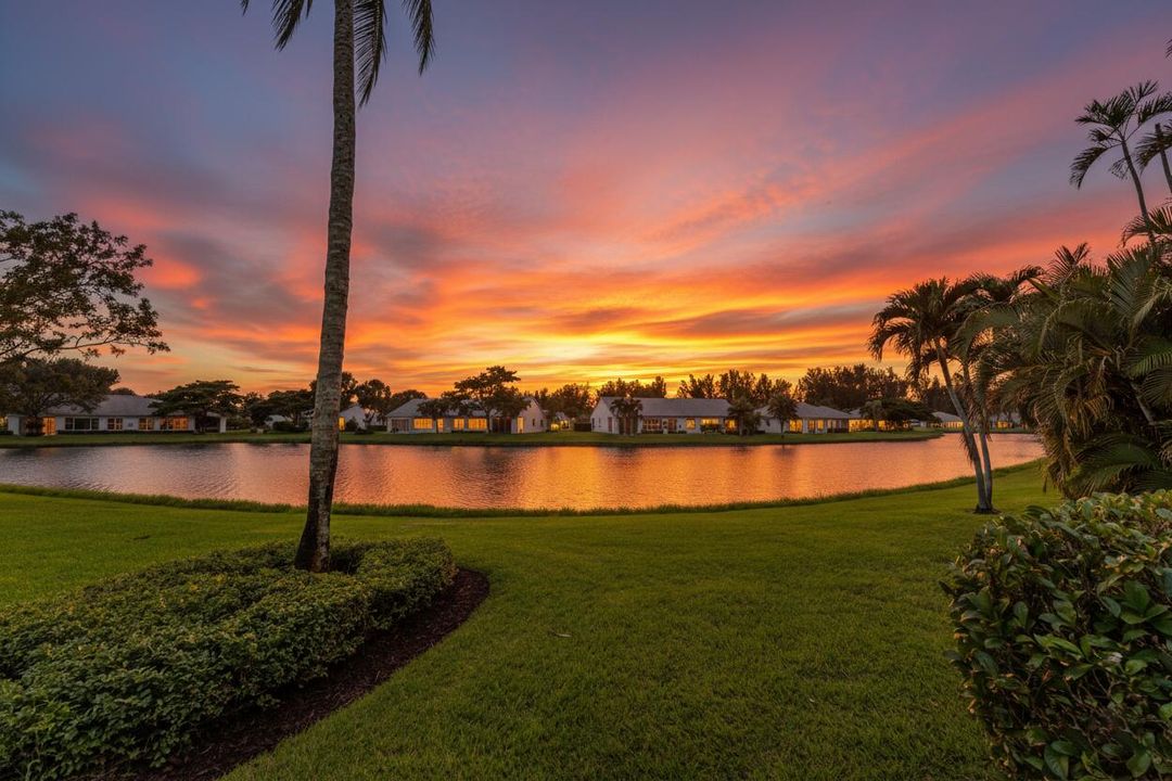 合同活跃: $3,350 (2 贝兹, 2 浴室, 2249 平方英尺)