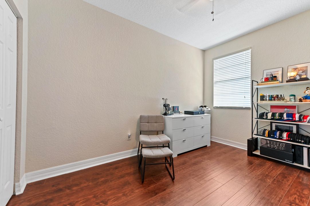 For Sale: $450,000 (3 beds, 2 baths, 1876 Square Feet)