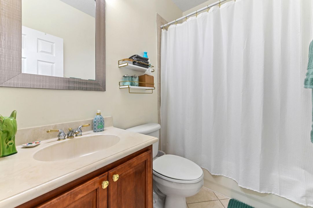 For Sale: $450,000 (3 beds, 2 baths, 1876 Square Feet)