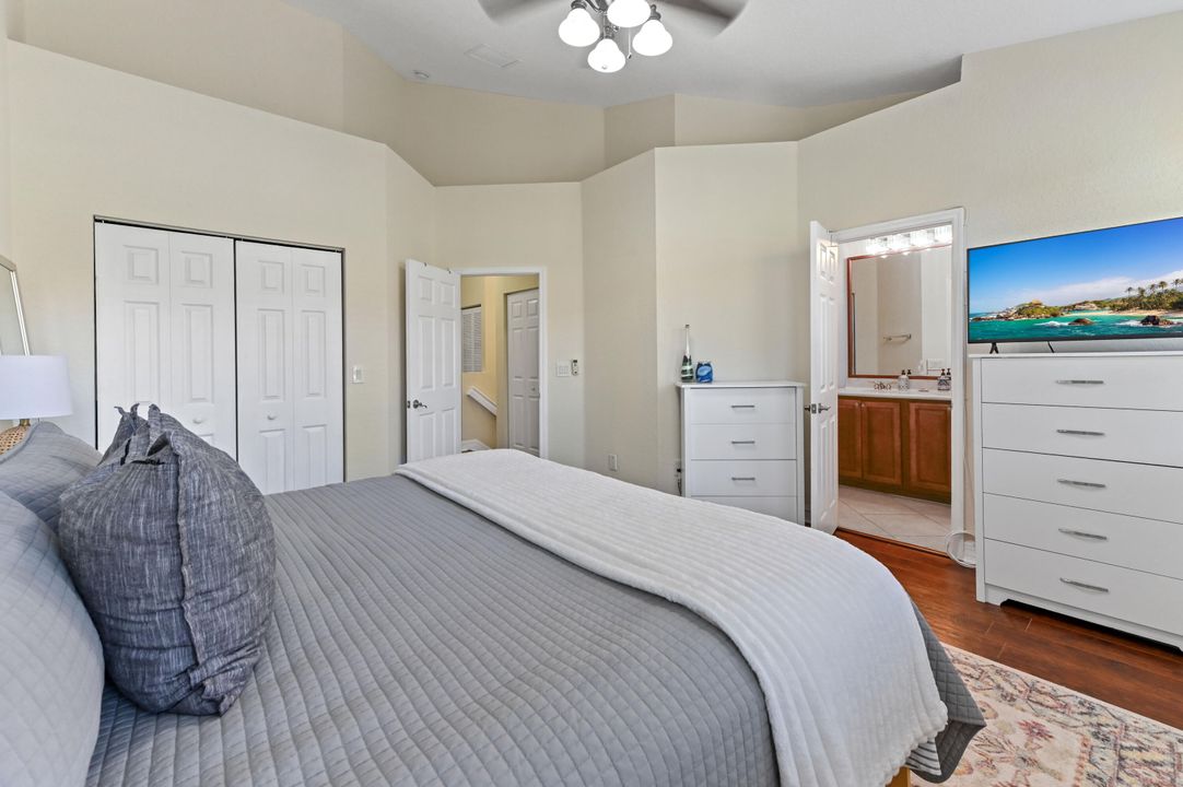 For Sale: $450,000 (3 beds, 2 baths, 1876 Square Feet)