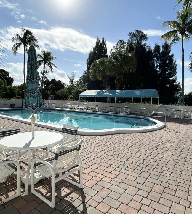 For Sale: $219,000 (2 beds, 2 baths, 1050 Square Feet)