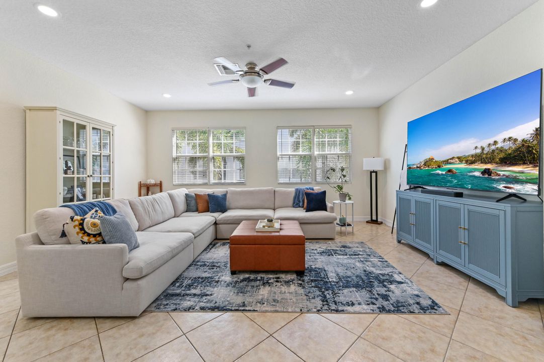 For Sale: $450,000 (3 beds, 2 baths, 1876 Square Feet)