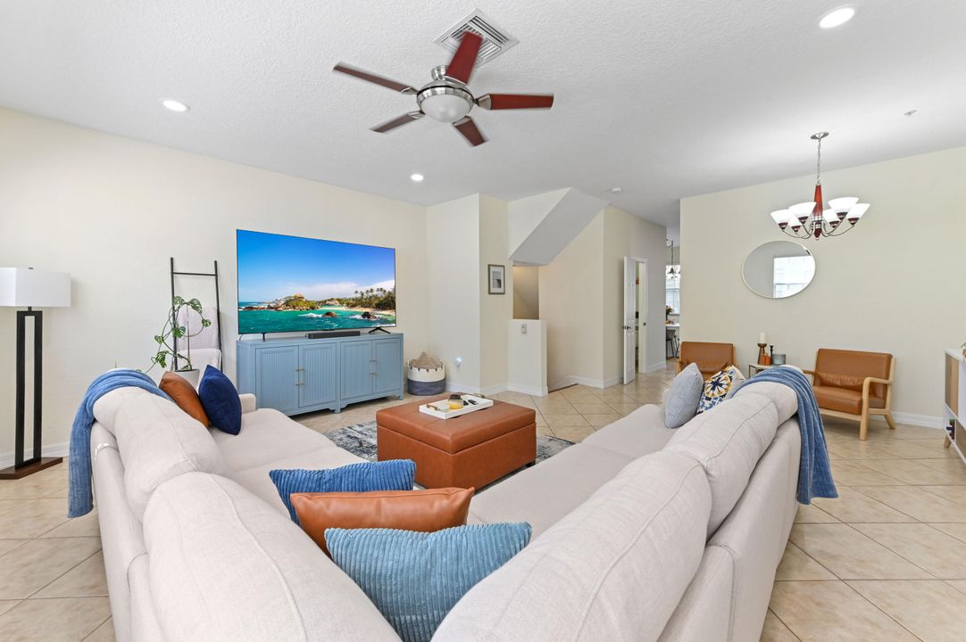 For Sale: $450,000 (3 beds, 2 baths, 1876 Square Feet)