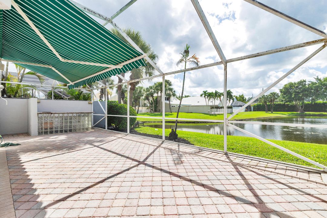 For Sale: $550,000 (3 beds, 2 baths, 2069 Square Feet)