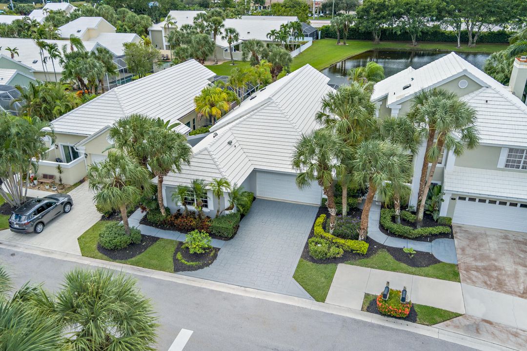 For Sale: $550,000 (3 beds, 2 baths, 2069 Square Feet)