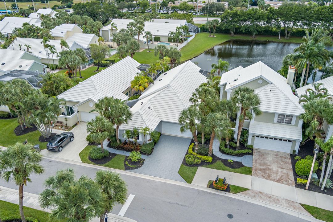 For Sale: $550,000 (3 beds, 2 baths, 2069 Square Feet)