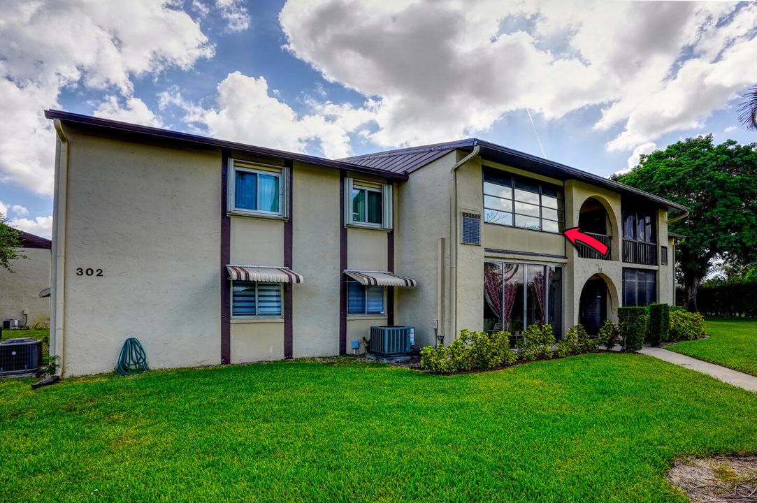 For Sale: $154,000 (2 beds, 1 baths, 935 Square Feet)