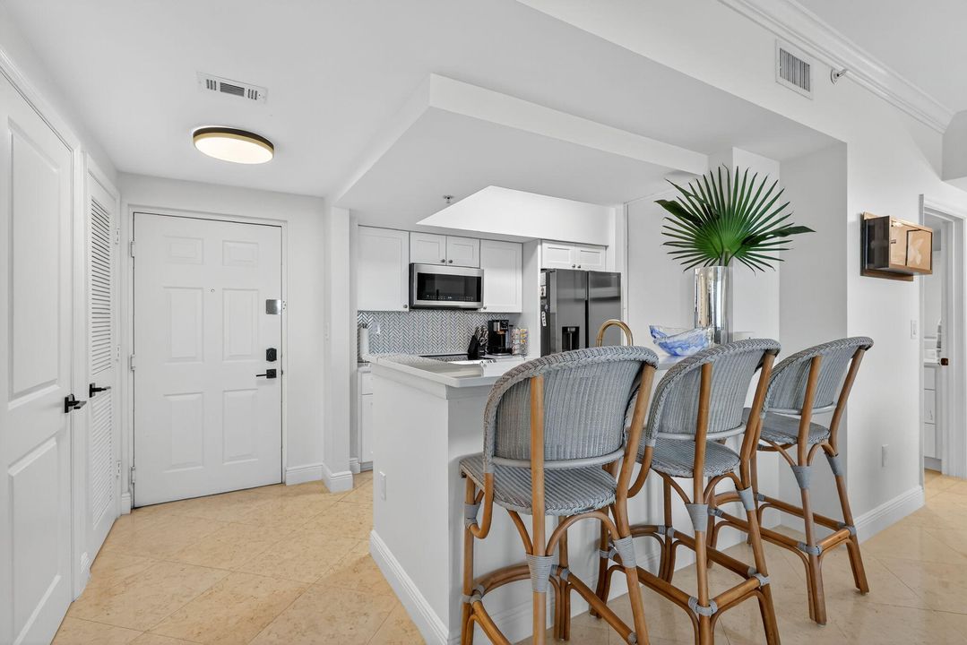 Под контрактом: $498,900 (2 спален, 2 ванн, 1126 Квадратных фут)