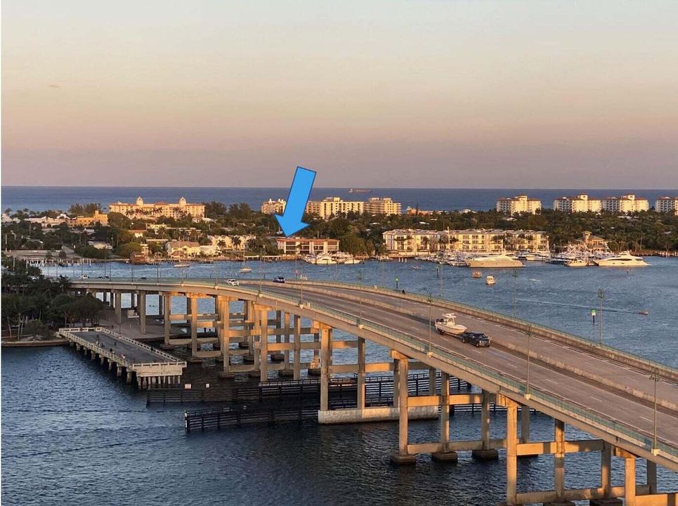 For Rent: $3,500 (2 beds, 2 baths, 1241 Square Feet)