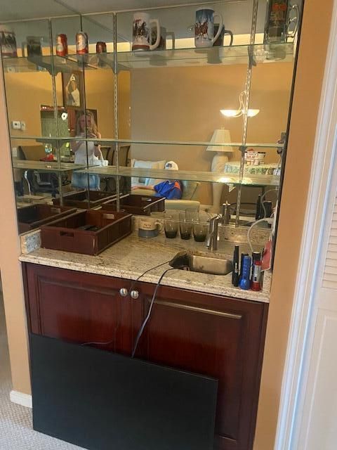 For Rent: $3,500 (2 beds, 2 baths, 1241 Square Feet)